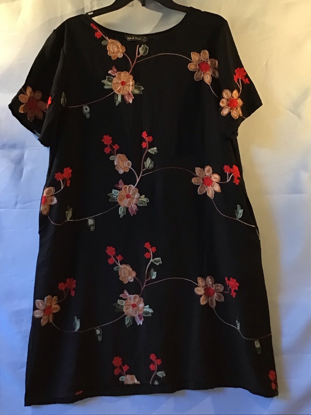 137 Embroidered Floral Black Midi Dress - Anne & Rose Sz  XL